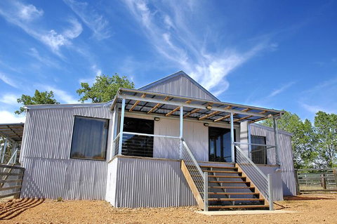 Black Sheep Inn - Tourism Search 0