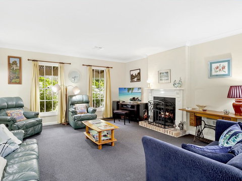 Blue Wren - Tourism Search 2