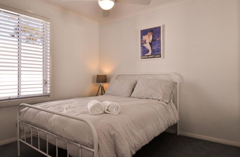Boardwalk Apartment 6 - Tourism Search 1