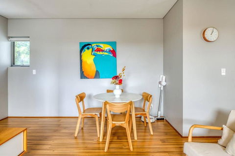 The Nordic Nook - A Relaxed Redcliffe Stay - Tourism Search 3