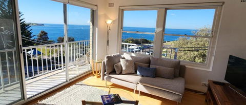 Watch The Sunrise Over Coogee 2 Bedrooms+Garage - Tourism Search 0
