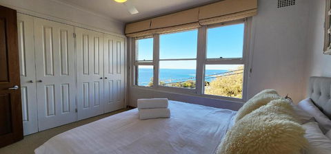 Watch The Sunrise Over Coogee 2 Bedrooms+Garage - Tourism Search 1