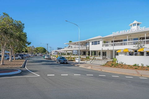 Waterfront Bliss In Margate - 30 Min From Brisbane - Tourism Search 1