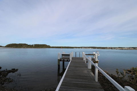 Waterfront Cottages - Tourism Search 2