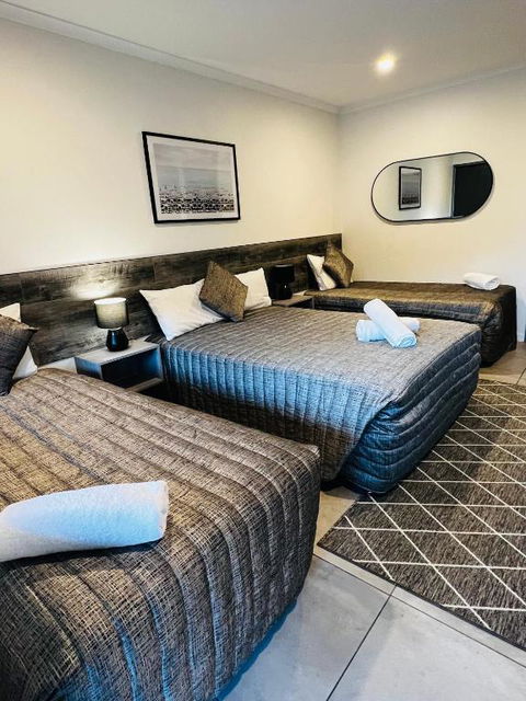 Y Motels Gympie - Tourism Search 3