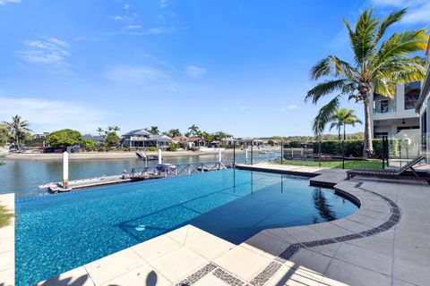 YALLA24-Luxury Resort Style Home - Tourism Search 1